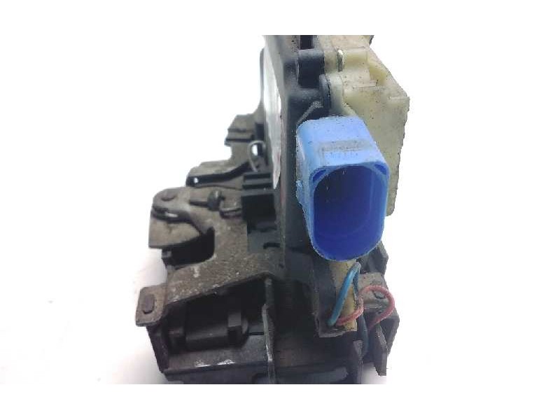 Recambio de cerradura puerta delantera derecha para seat ibiza (6l1) cool referencia OEM IAM 3B1837016CC  