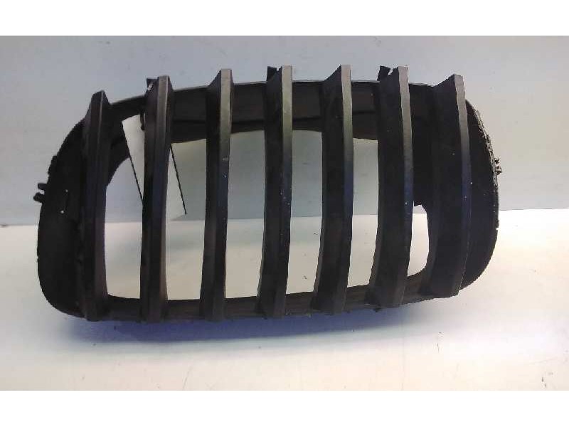 Recambio de rejilla paragolpes izquierda para bmw x6 (e71) 3.0d referencia OEM IAM 51137157687  