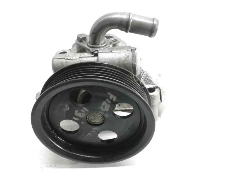 Recambio de bomba servodireccion para ford fiesta (cbk) 1.3 cat referencia OEM IAM 2SGC3A696GF  104736