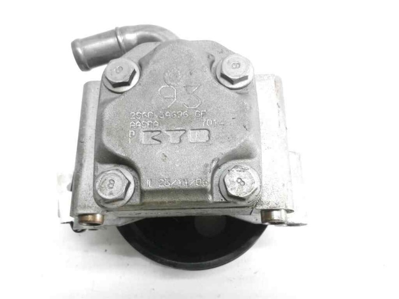 Recambio de bomba servodireccion para ford fiesta (cbk) 1.3 cat referencia OEM IAM 2SGC3A696GF  104736