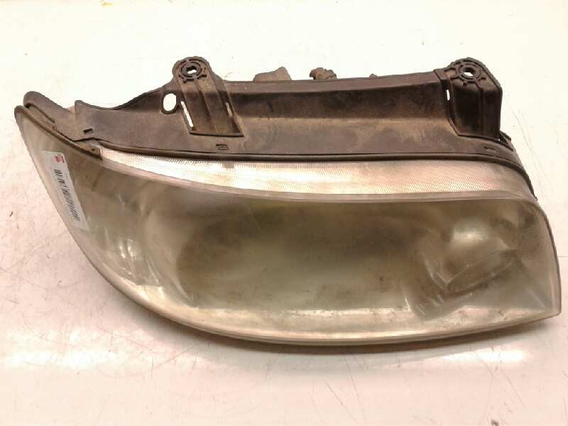 Recambio de faro derecho para hyundai matrix (fc) 1.5 crdi gls referencia OEM IAM 9210417030R  