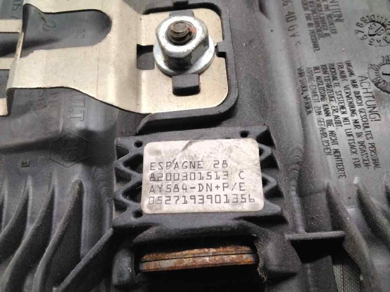 Recambio de airbag delantero izquierdo para renault megane ii berlina 3p emotion referencia OEM IAM 8200381849  