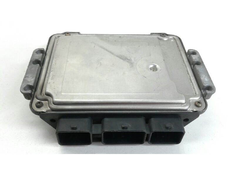 Recambio de centralita motor uce para renault megane ii berlina 3p confort authentique referencia OEM IAM 0281010769  