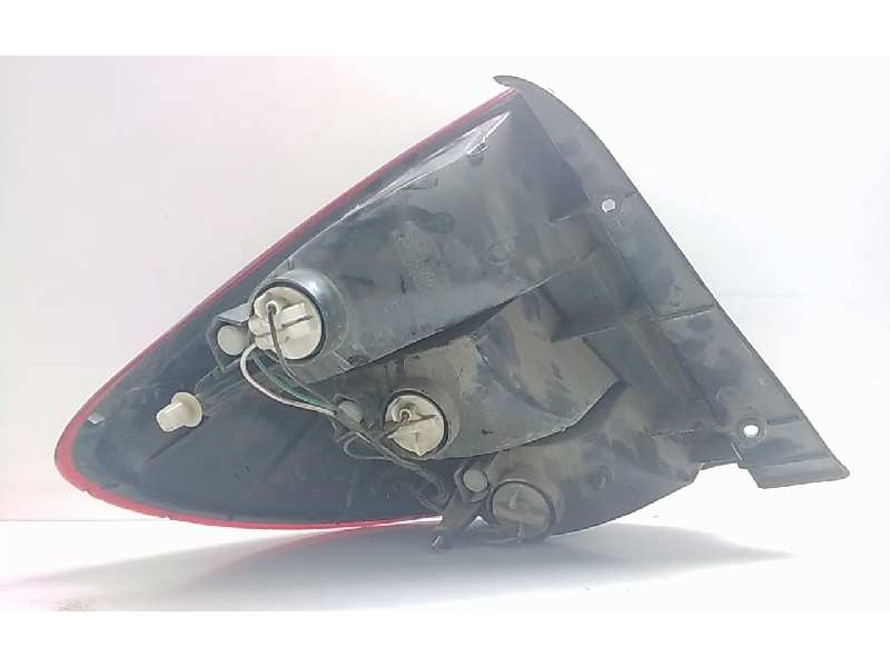 Recambio de piloto trasero derecho para kia rio ls berlina (5-ptas.) referencia OEM IAM 92402FD070  104920