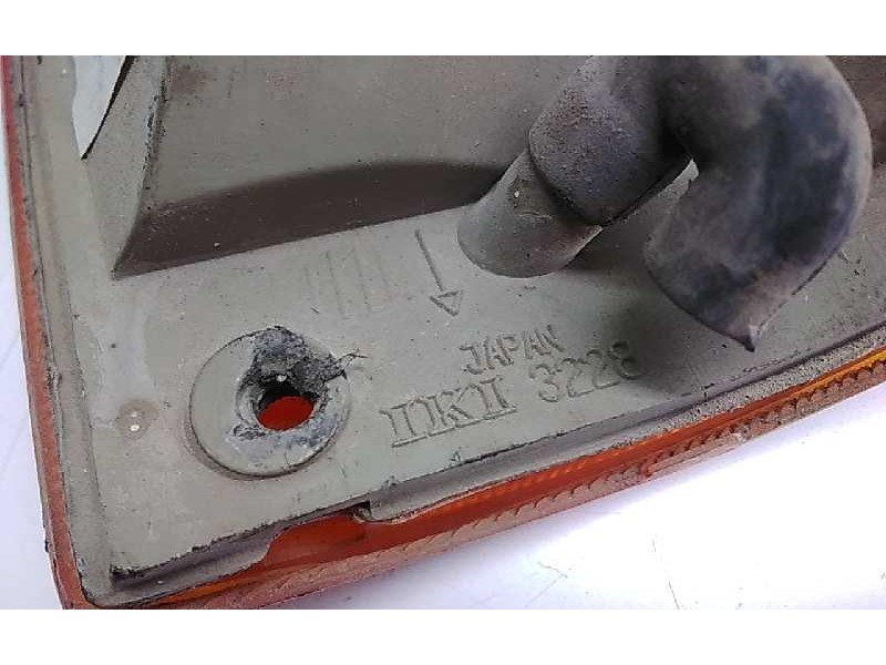 Recambio de piloto delantero derecho para isuzu trooper referencia OEM IAM IKI3228  104937