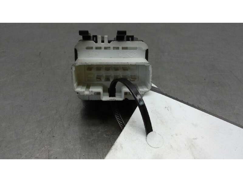 Recambio de mando elevalunas delantero izquierdo para renault modus confort dynamique referencia OEM IAM   