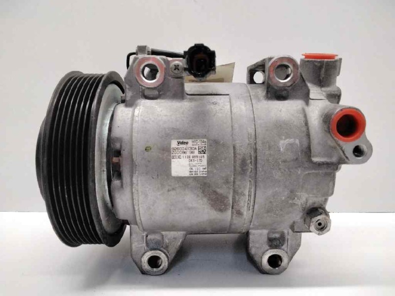 Recambio de compresor aire acondicionado para nissan cabstar 35.14 referencia OEM IAM 926004X30A  