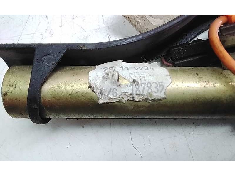 Recambio de enganche delantero izquierdo para citroen xsara berlina referencia OEM IAM 98115934  