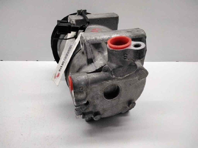 Recambio de compresor aire acondicionado para nissan cabstar 35.14 referencia OEM IAM 926004X30A  