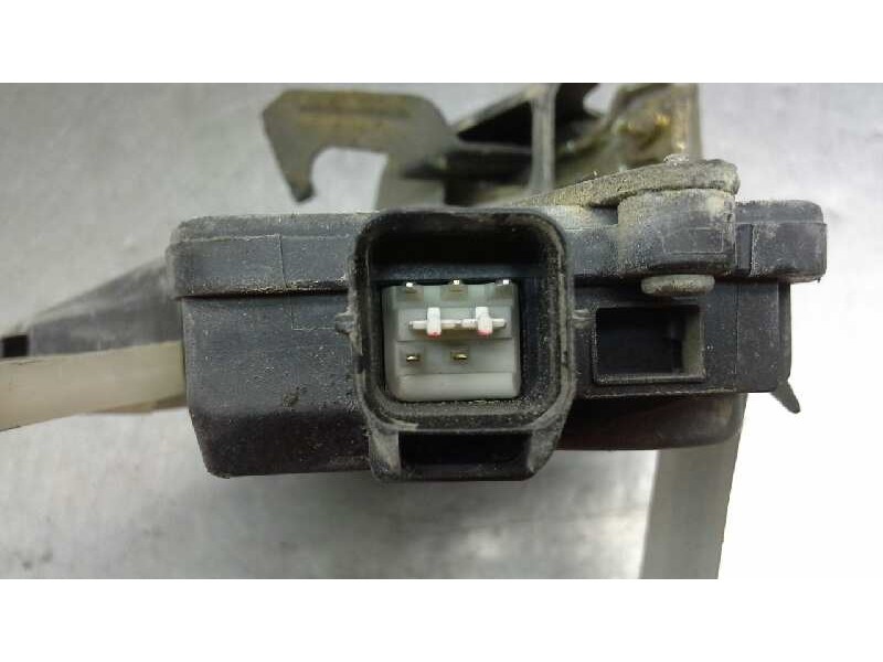 Recambio de cerradura puerta trasera izquierda para hyundai tucson (jm) 2.0 crdi cat referencia OEM IAM   