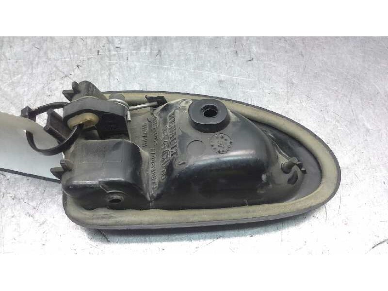 Recambio de maneta interior delantera derecha para renault master desde ´98 2.5 diesel referencia OEM IAM   