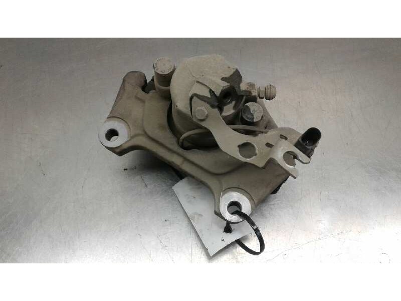 Recambio de pinza freno delantera izquierda para audi a6 berlina (4f2) 2.0 tdi referencia OEM IAM 4B0615123  