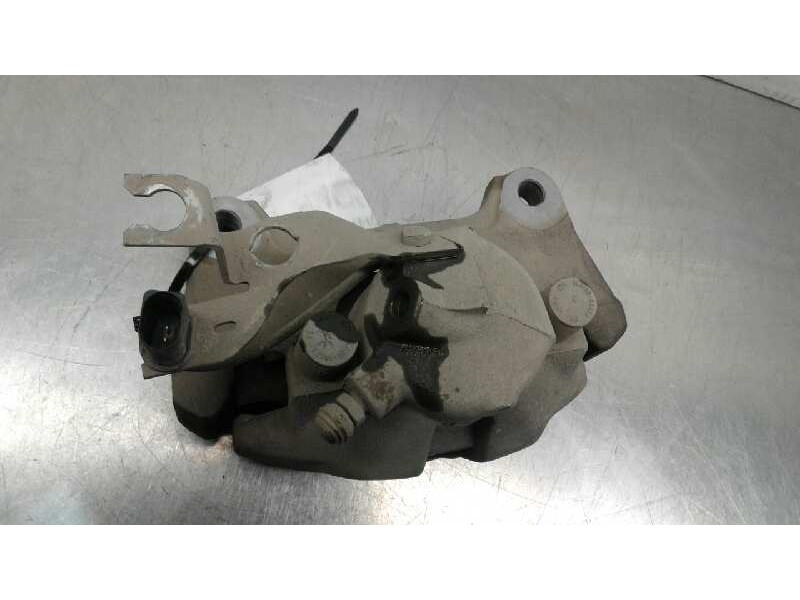 Recambio de pinza freno delantera izquierda para audi a6 berlina (4f2) 2.0 tdi referencia OEM IAM 4B0615123  