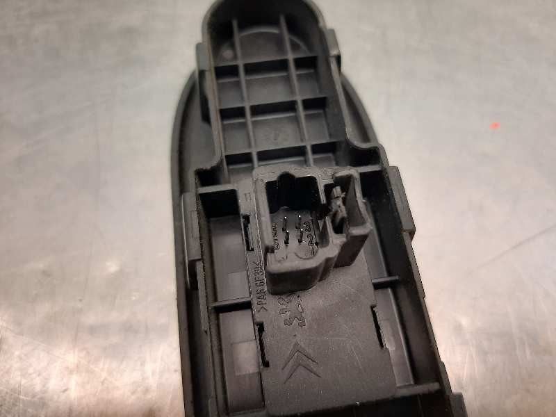 Recambio de mando elevalunas delantero derecho para peugeot 307 break / sw (s1) sw pack referencia OEM IAM 6554E7  