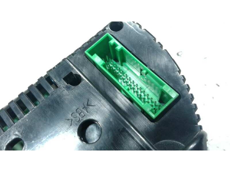 Recambio de cuadro instrumentos para audi a4 berlina (8e) 1.8 t referencia OEM IAM   