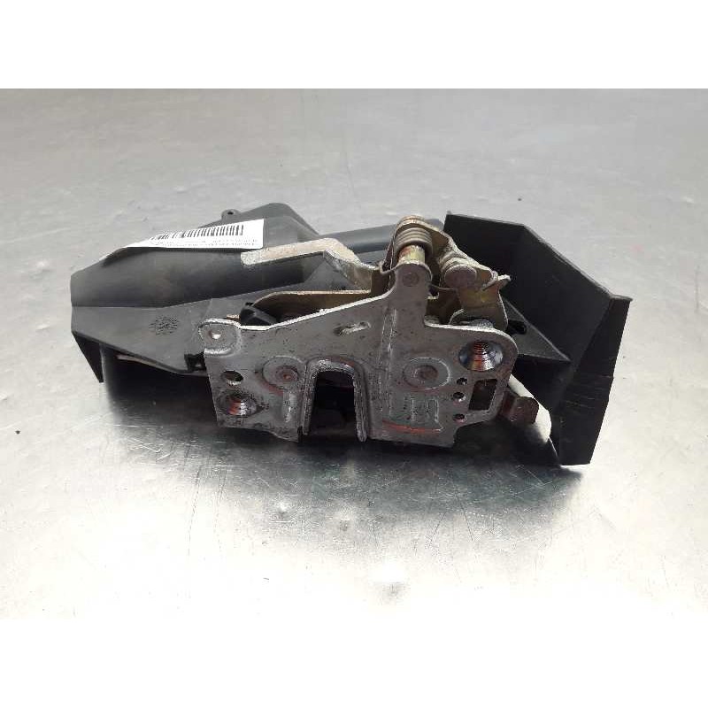 Recambio de cerradura puerta trasera izquierda para mercedes clase c (w202) berlina 250 td (202.128) referencia OEM IAM 20273301