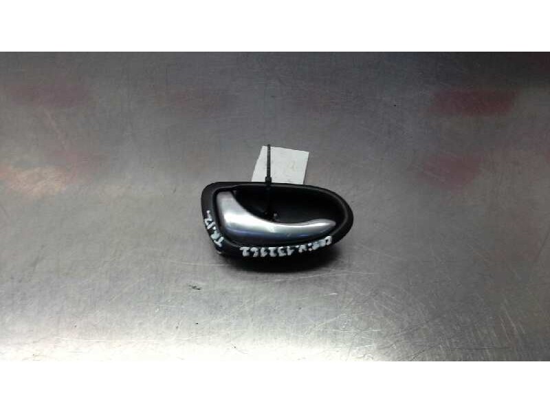 Recambio de maneta interior trasera izquierda para nissan primera berlina (p12) 2.0 16v cat referencia OEM IAM   