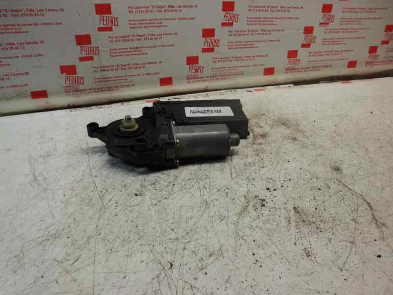 Recambio de elevalunas trasero derecho para audi a4 avant (8e) 2.0 referencia OEM IAM 0130821766  