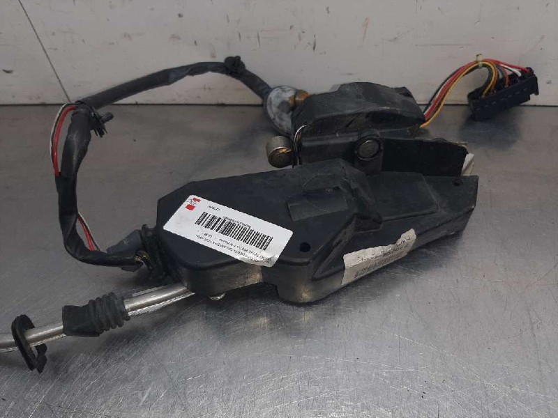 Recambio de cerradura puerta delantera derecha para volvo serie 850 2.5 10v berlina referencia OEM IAM 9152536  