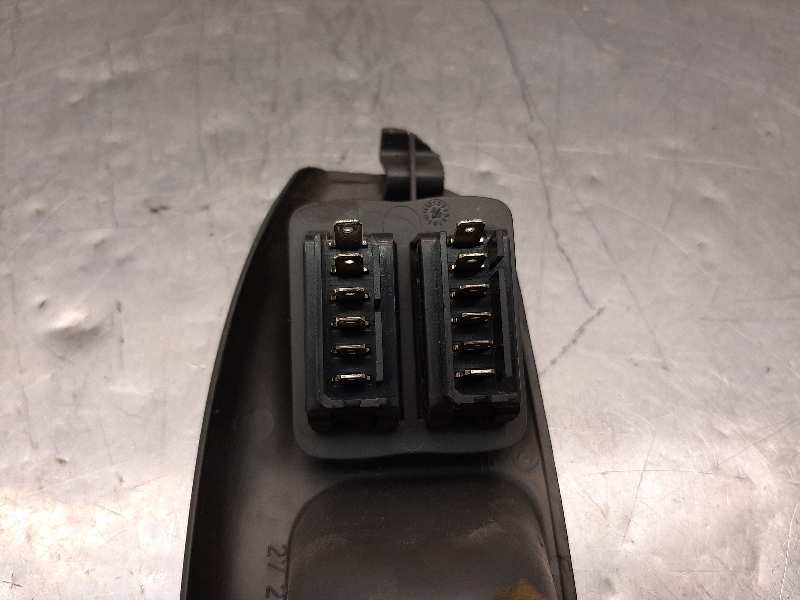 Recambio de mando elevalunas delantero izquierdo para renault scenic (ja..) 1.9 d rt referencia OEM IAM 7700432962  