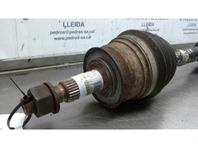 Recambio de transmision delantera izquierda para chrysler voyager (gs) 2.0 16v cat referencia OEM IAM P04808135  