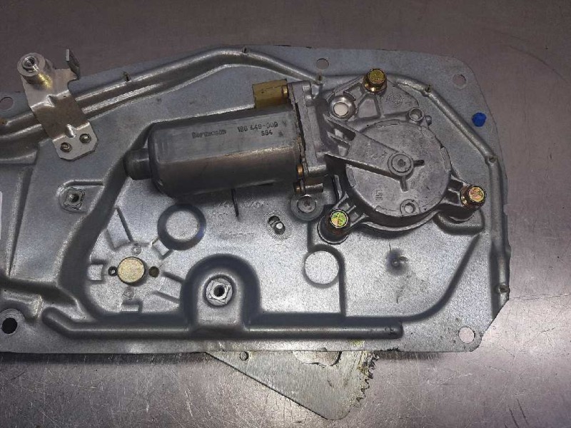 Recambio de elevalunas delantero derecho para volvo serie 850 2.5 10v berlina referencia OEM IAM 6800786  