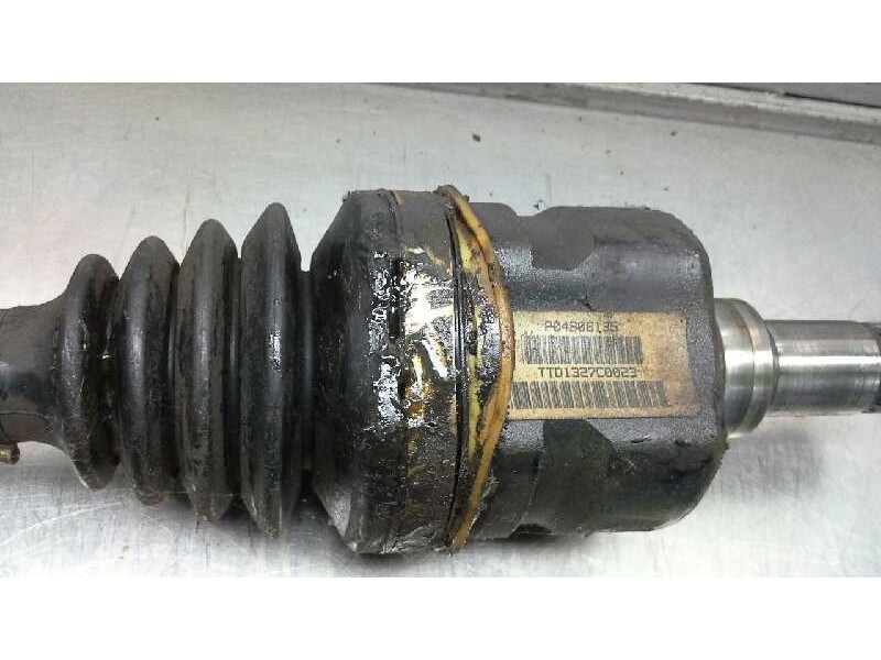 Recambio de transmision delantera izquierda para chrysler voyager (gs) 2.0 16v cat referencia OEM IAM P04808135  