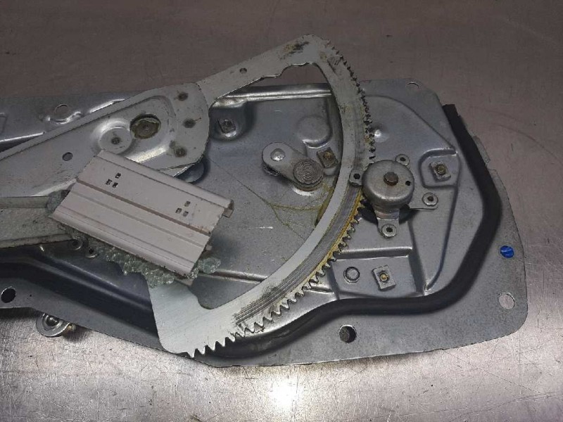 Recambio de elevalunas delantero derecho para volvo serie 850 2.5 10v berlina referencia OEM IAM 6800786  