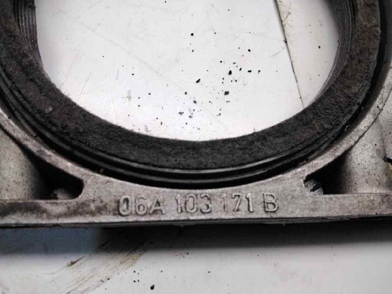Recambio de reten cigueñal izquierdo para seat leon (1m1) signo referencia OEM IAM 06A103171  