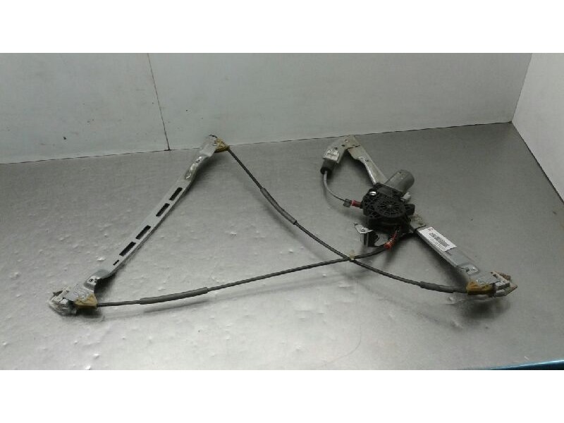 Recambio de elevalunas delantero derecho para peugeot 206 berlina xr referencia OEM IAM 9222E3  