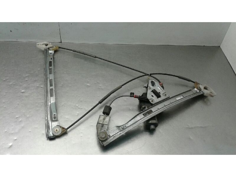 Recambio de elevalunas delantero derecho para peugeot 206 berlina xr referencia OEM IAM 9222E3  