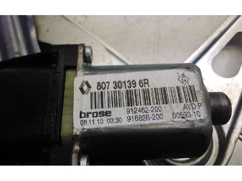 Recambio de elevalunas delantero derecho para renault megane iii berlina 5 p emotion referencia OEM IAM 966029102 807301396R 
