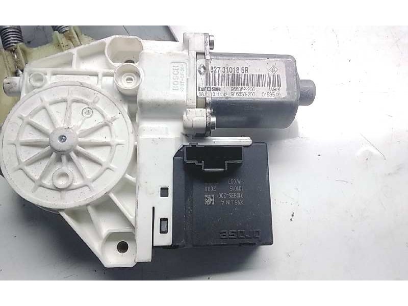 Recambio de elevalunas trasero izquierdo para renault megane iii berlina 5 p emotion referencia OEM IAM 827310185R  