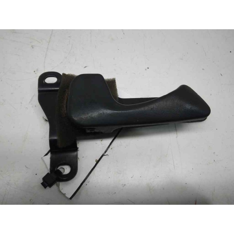 Recambio de maneta interior delantera izquierda para mitsubishi galloper (hyundai) 2.5 td (3-ptas.) referencia OEM IAM   