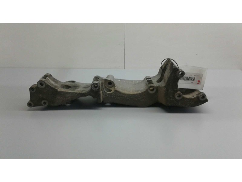 Recambio de soporte alternador para volkswagen golf iv berlina (1j1) gti referencia OEM IAM 06A903143P  