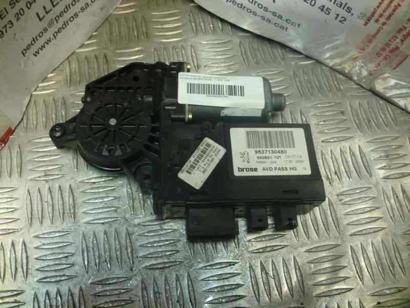 Recambio de elevalunas delantero derecho para » otros... modelos referencia OEM IAM 9222K0  105980