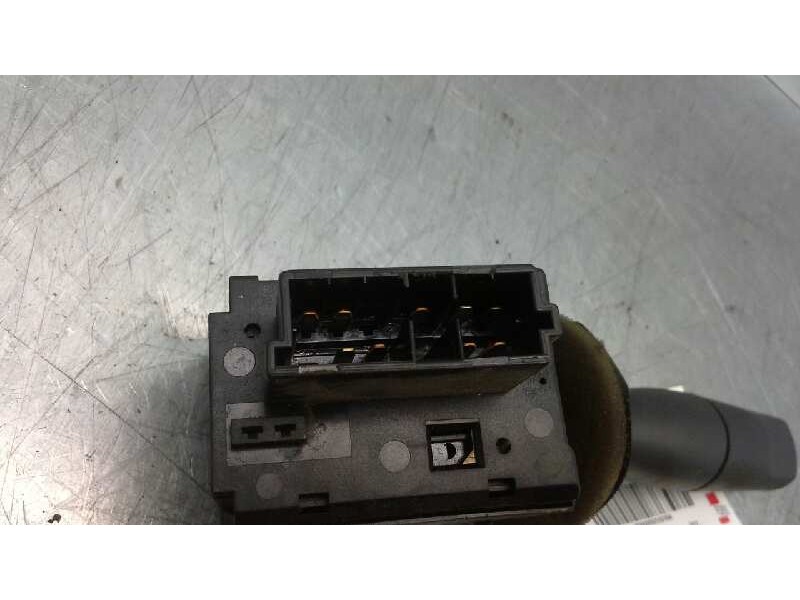 Recambio de mando limpia para peugeot 206 berlina xs referencia OEM IAM 6239G6  