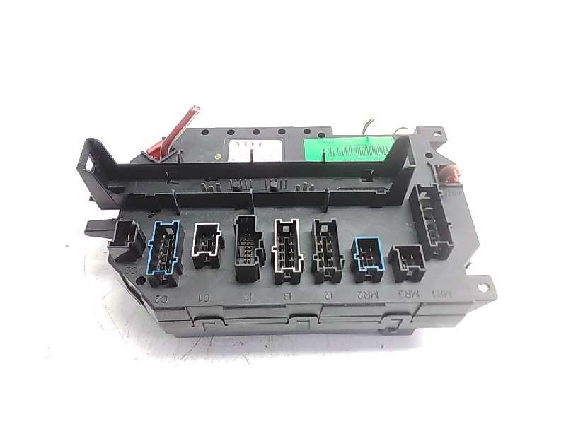Recambio de caja fusibles para mercedes clase s (w221) berlina 320 / 350 cdi (221.022) referencia OEM IAM A2215450001  