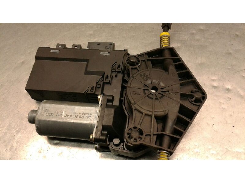 Recambio de elevalunas delantero izquierdo para peugeot 307 break / sw (s1) sw pack referencia OEM IAM 130821767  