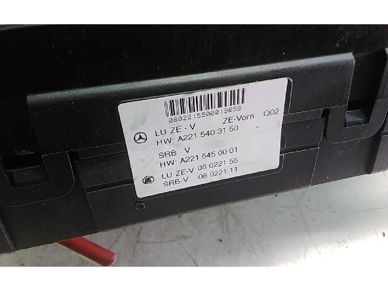 Recambio de caja fusibles para mercedes clase s (w221) berlina 320 / 350 cdi (221.022) referencia OEM IAM A2215450001  