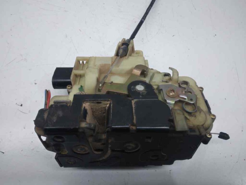 Recambio de cerradura puerta delantera derecha para skoda octavia combi (1u5) selection 4x4 referencia OEM IAM   