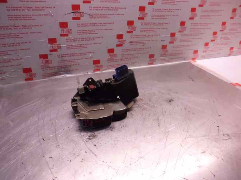 Recambio de cerradura puerta trasera izquierda para bmw serie 3 berlina (e36) 318i referencia OEM IAM   