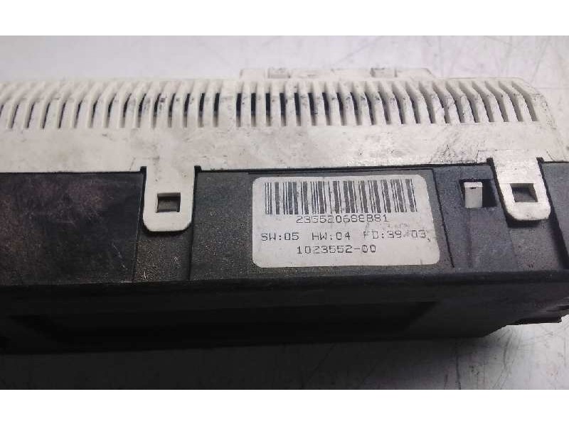 Recambio de pantalla multifuncion para opel astra g berlina sport referencia OEM IAM 24461517  