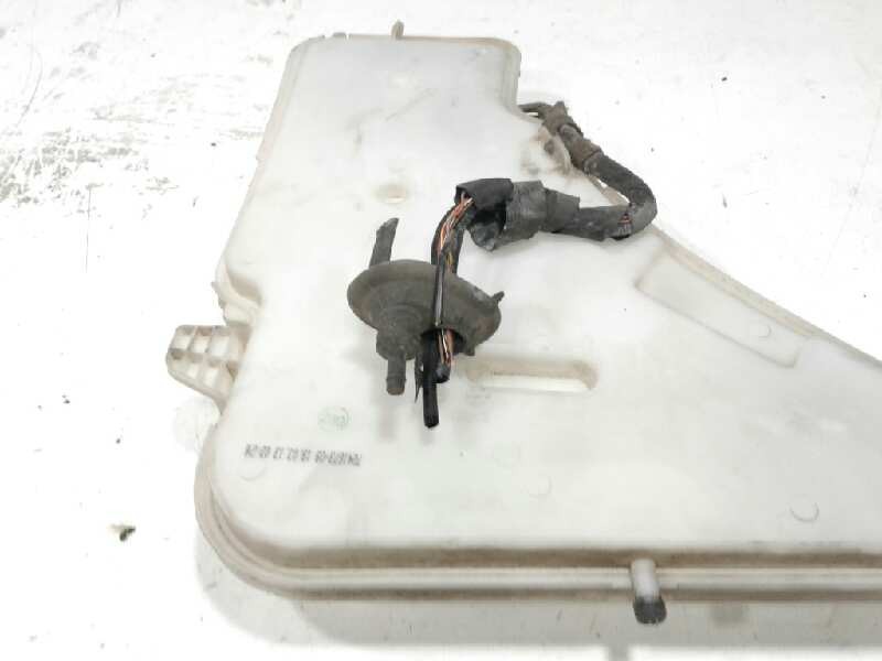 Recambio de deposito limpia para bmw serie 1 lim. (f21) 116d referencia OEM IAM 724167309  