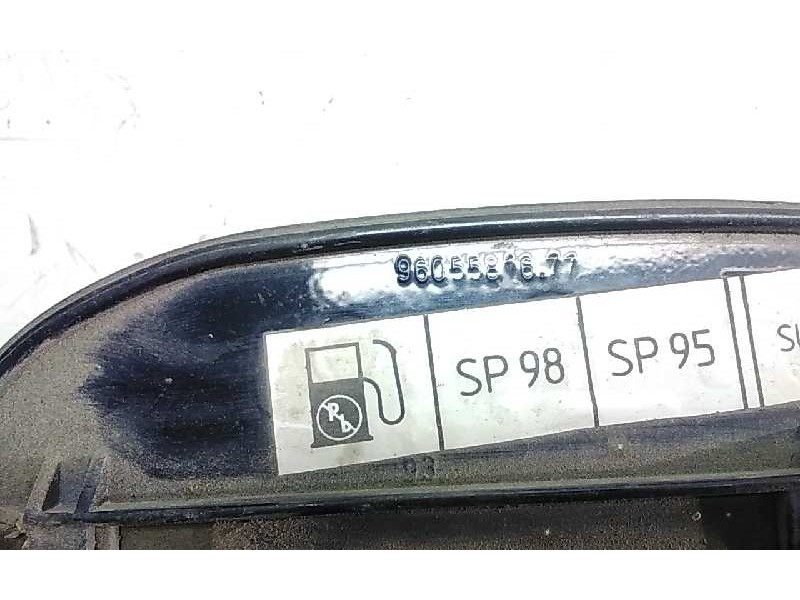 Recambio de tapa exterior combustible para citroen zx referencia OEM IAM 9605581677  