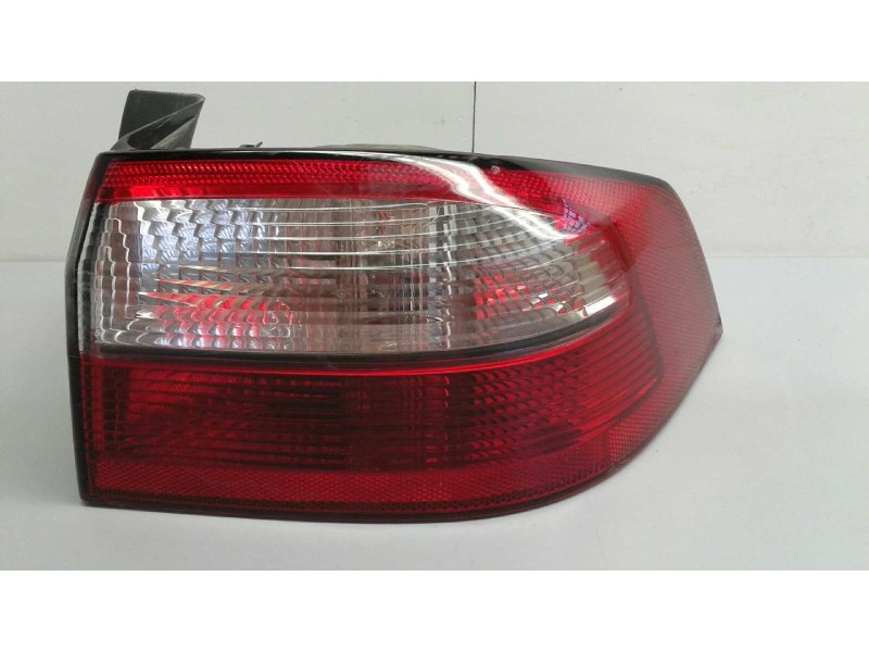 Recambio de piloto trasero derecho para renault laguna ii (bg0) confort authentique referencia OEM IAM 8200002474  