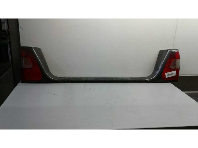 Recambio de piloto trasero central para volvo serie 850 2.5 10v berlina referencia OEM IAM 9133726  