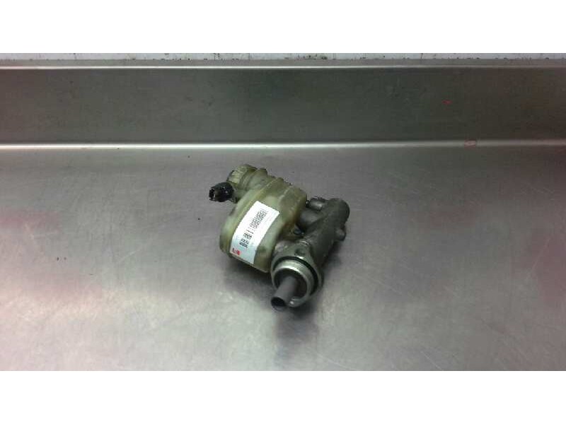 Recambio de bomba freno para toyota avensis berlina (t 22) 2.0 td luna (5-ptas.) referencia OEM IAM   