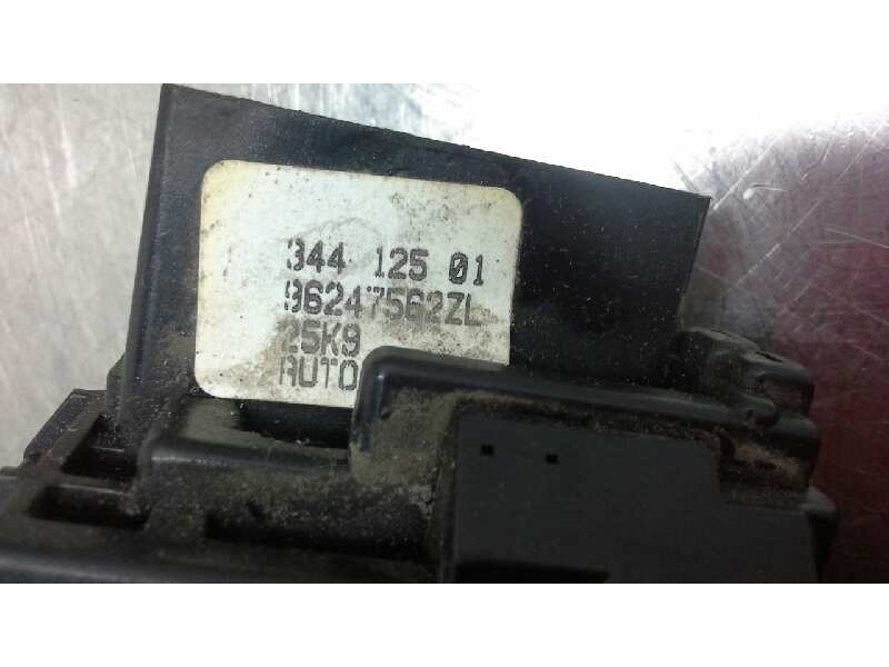 Recambio de mando limpia para citroen xsara berlina 1.6 lx referencia OEM IAM   