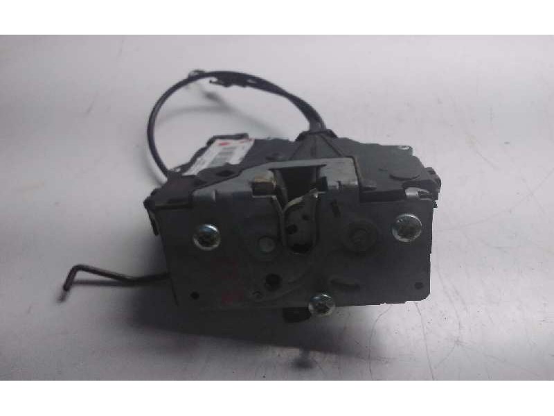 Recambio de cerradura puerta delantera izquierda para opel corsa d selective referencia OEM IAM 12258271  